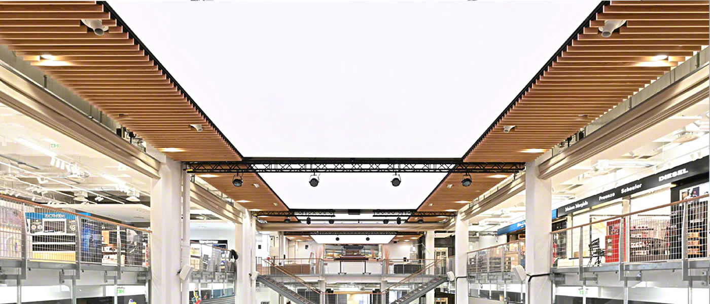 Retail Lab Loreal - plafond Barrisol Lumière