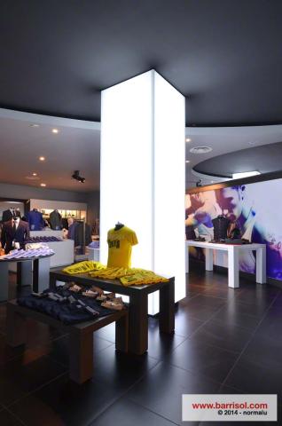 Colonnes lumineuses Barrisol Lumière