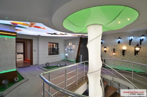 Colonne 3D lumineuse Barrisol