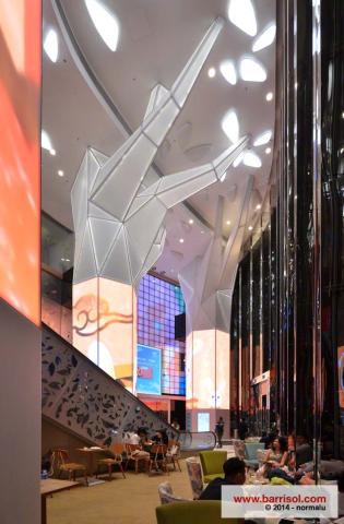 V City - Colonne 3D Lumineuse