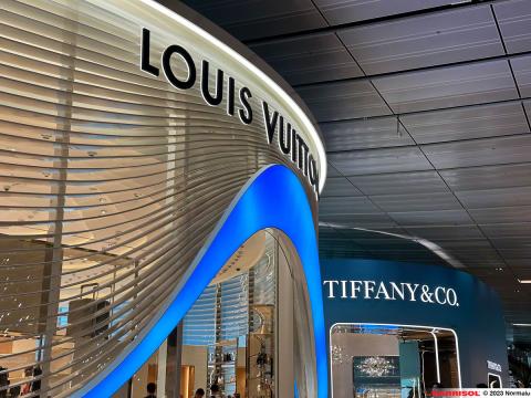 Louis Vuitton Changi T1