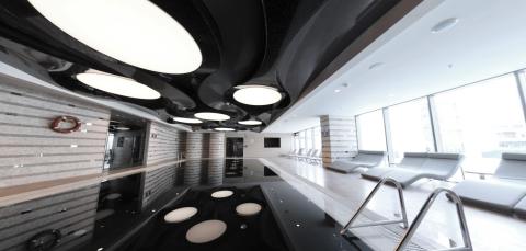 Radisson Swimming Pool - plafond lumineux formes 3D 