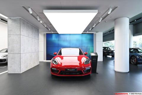 Porsche Centre Saigon