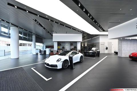 Porsche Centre Saigon