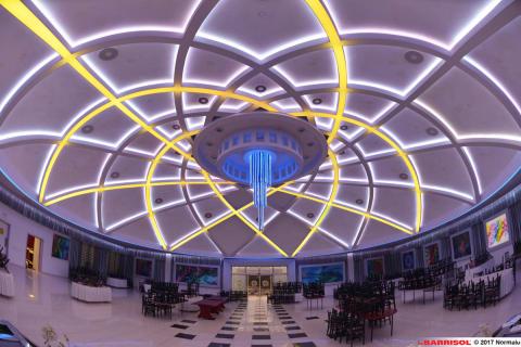 Plafond avec bande lumineuse Barrisol Lumière