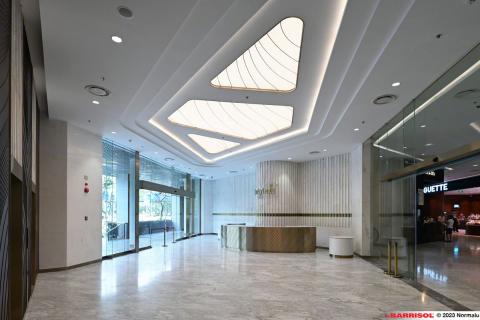 Thiskyhall