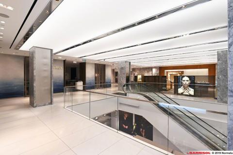 Barrisol Lumiere - Holt Renfrew Vancouver