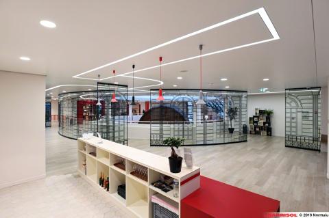 Barrisol Light Lines - intégration de lumières spots