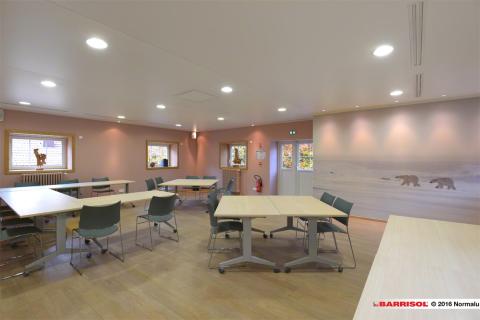 Intégration technique de spots dans un plafond tendu Barrisol
