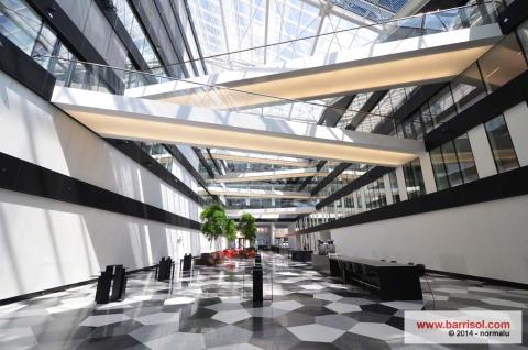 Eclairage via plafond Barrisol sous passerelles