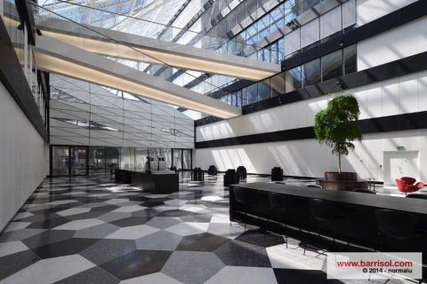 Eclairage via plafond Barrisol sous passerelles