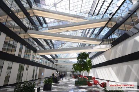 Eclairage via plafond Barrisol sous passerelles