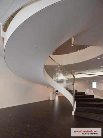 Eclairage via plafond Barrisol sous passerelles