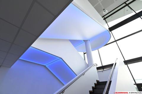 Eclairage sous escalier - Barrisol Lumière