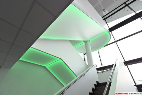 Eclairage sous escalier - Barrisol Lumière