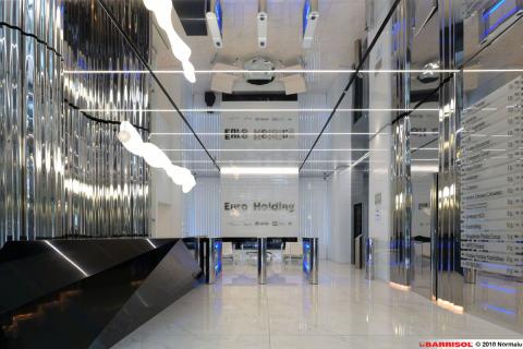 Plafond Barrisol Mirror avec éclairage Barrisol Light Lines