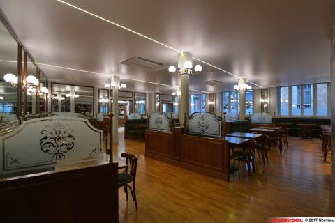 Barrisol Light Lines - solutions d'éclairage au plafond