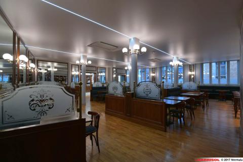 Barrisol Light Lines - solutions d'éclairage au plafond