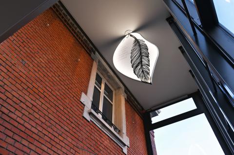 Luminaire Barrisol Plume by Evelyne Fritsch
