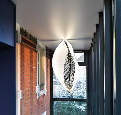Luminaire Barrisol Plume by Evelyne Fritsch