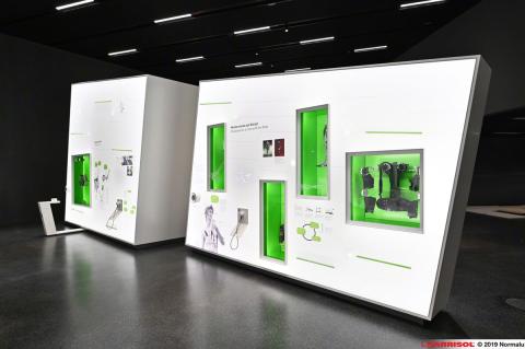 Museographie - murs imprimés lumineux Barrisol