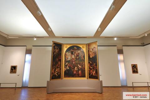 Museo MUDE Lisboa - Plafond Barrisol Lumière