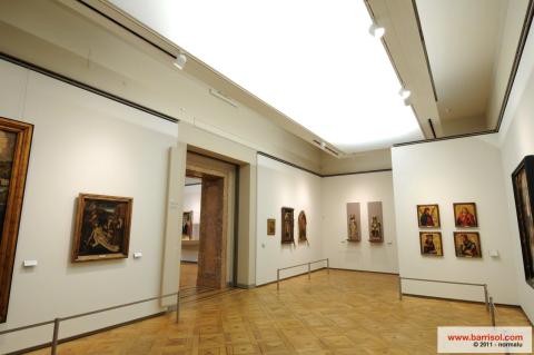 Museo MUDE Lisboa - Plafond Barrisol Lumière