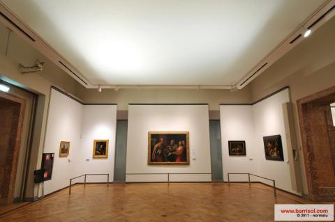 Museo MUDE Lisboa - Plafond Barrisol Lumière