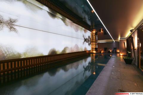Mur lumineux imprimé et Barrisol Light Lines