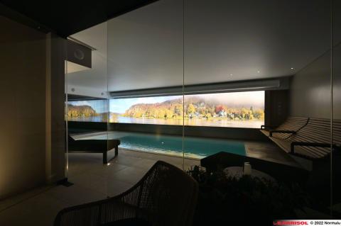 Piscine - Mur imprimé