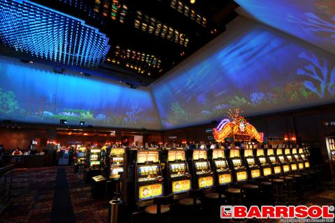 Projections lumineuses sur toiles Barrisol