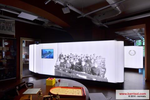 Projections lumineuses sur toile Barrisol