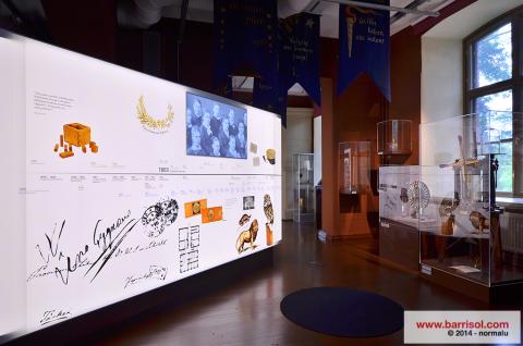 Projections lumineuses sur toile Barrisol