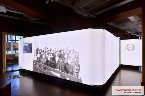 Projections lumineuses sur toile Barrisol