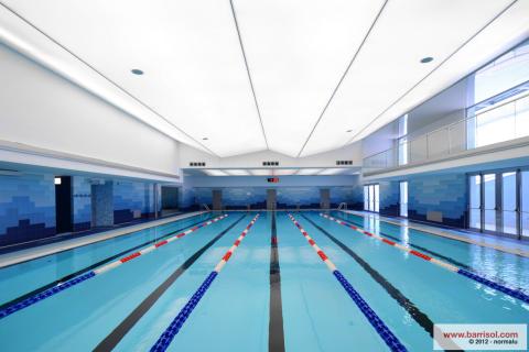 Plafond tendu lumineux Barrisol - espace piscine