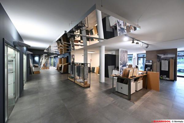 Showroom Italian Floor Design